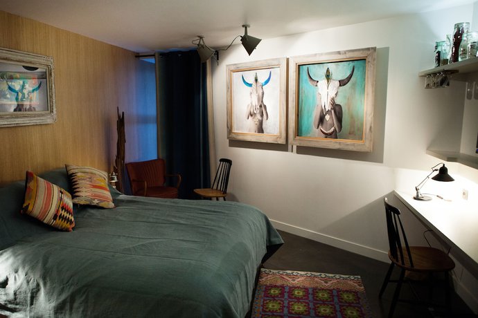 Imagen de la habitación del Hotel Edgar and Achille. Foto 4