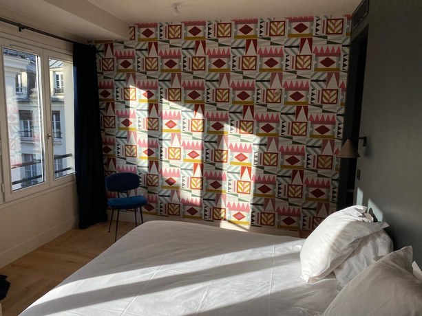 Imagen de la habitación del Hotel Edgar and Achille. Foto 8