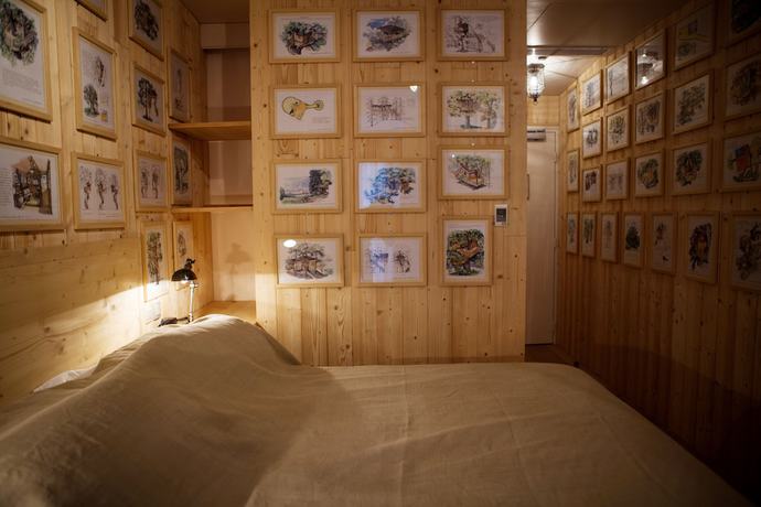 Imagen de la habitación del Hotel Edgar and Achille. Foto 17