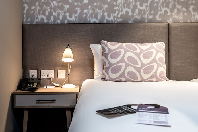 Imagen de la habitación del Hotel Edgbaston Park Birmingham. Foto 7