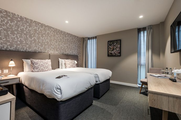 Imagen de la habitación del Hotel Edgbaston Park Birmingham. Foto 17