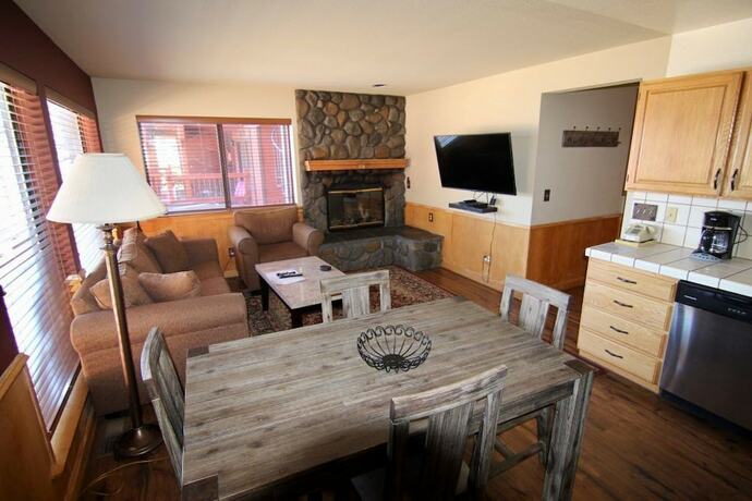 Imagen general del Hotel Edgelake Beach Club. Foto 9