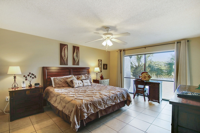 Imagen de la habitación del Hotel Edgewater Beach and Golf Resort. Foto 9