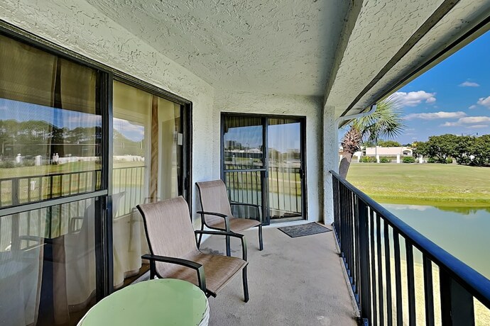 Imagen de la habitación del Hotel Edgewater Beach and Golf Resort by Southern Vacation Rentals II. Foto 19