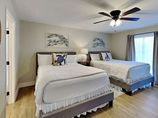 Imagen de la habitación del Hotel Edgewater Beach and Golf Resort by Southern Vacation Rentals III. Foto 13