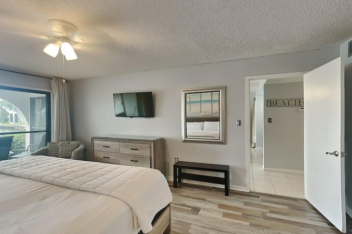 Imagen de la habitación del Hotel Edgewater Beach and Golf Resort by Southern Vacation Rentals VI. Foto 11