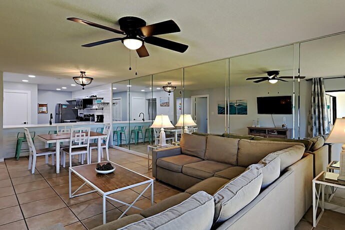 Imagen de la habitación del Hotel Edgewater Beach and Golf Resort by Southern Vacation Rentals VII. Foto 8