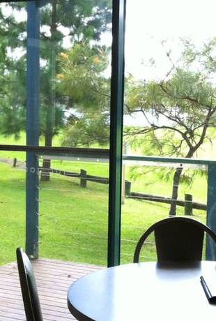 Imagen de la habitación del Hotel Edgewater Holiday Park. Foto 6