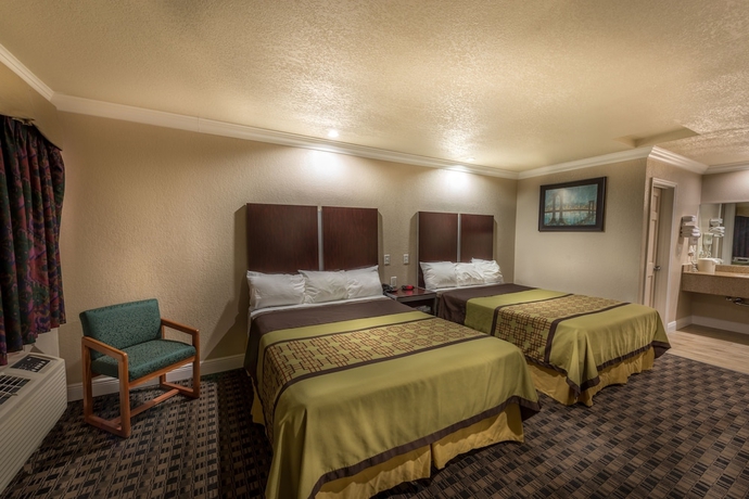 Imagen de la habitación del Hotel Edgewater Inn Reedley. Foto 7