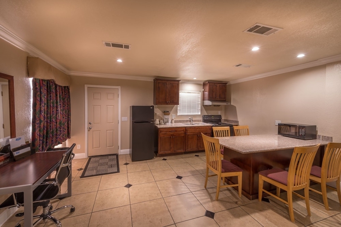 Imagen de la habitación del Hotel Edgewater Inn Reedley. Foto 8