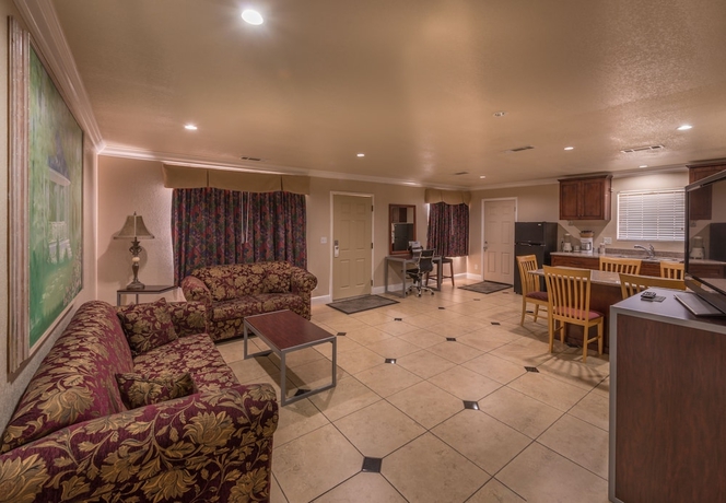 Imagen de la habitación del Hotel Edgewater Inn Reedley. Foto 10