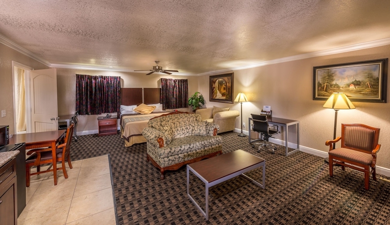 Imagen de la habitación del Hotel Edgewater Inn Reedley. Foto 11