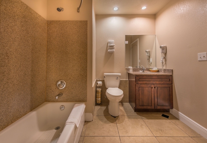 Imagen de la habitación del Hotel Edgewater Inn Reedley. Foto 16