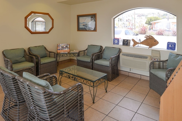 Imagen de los interiores del Hotel Edgewater Inn and Suites, Pismo Beach. Foto 16