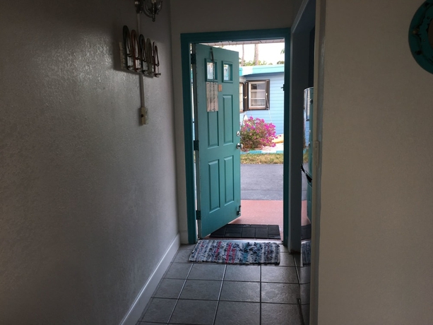 Imagen de los interiores del Hotel Edgewater Lodge, Long Key. Foto 15