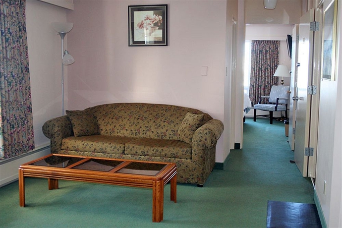 Imagen de los interiores del Hotel Edgewater, WHITEHORSE. Foto 14