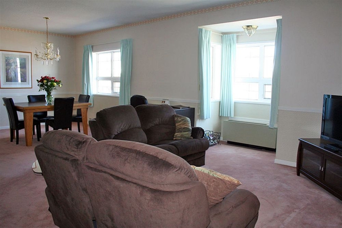 Imagen de los interiores del Hotel Edgewater, WHITEHORSE. Foto 15