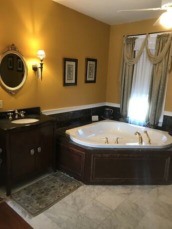 Imagen de la habitación del Hotel Edgewood Manor. Foto 18