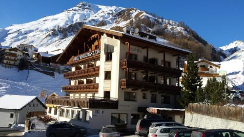 Imagen general del Hotel Edi, Samnaun. Foto 1