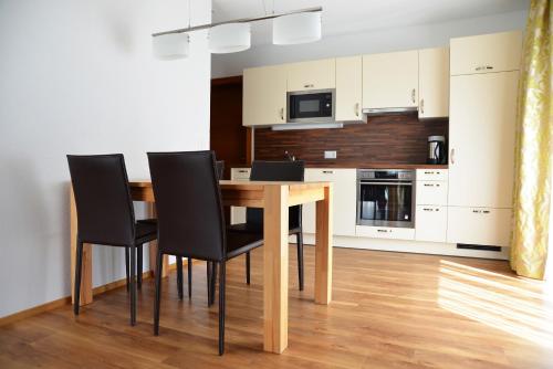 Imagen de la habitación del Hotel Edi, Samnaun. Foto 10