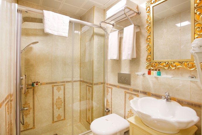 Imagen de la habitación del Hotel Edibe Sultan. Foto 7