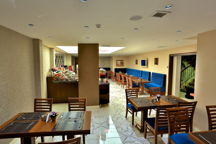 Imagen del bar/restaurante del Hotel Edibe Sultan. Foto 3