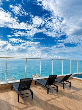 Imagen de los exteriores del Hotel Edif&iacute;cio Infinity by Housi. Foto 10
