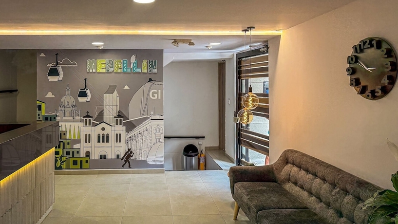 Imagen de los interiores del Hotel Edificio Atalanta. Foto 13