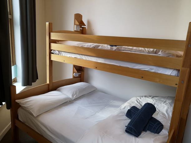 Imagen de la habitación del Hotel Edinburgh Central Youth Hostel. Foto 3