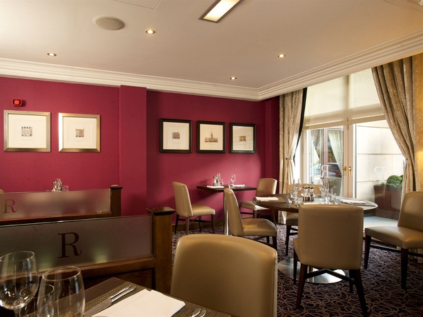 Imagen del bar/restaurante del Hotel Edinburgh Holyrood. Foto 6