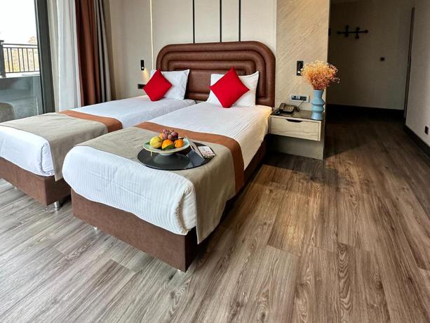 Imagen de la habitación del Hotel Edition Old City. Foto 11