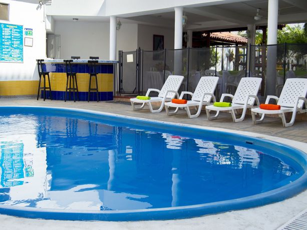 Imagen de la piscina del Hotel Edmar Santa Marta. Foto 12
