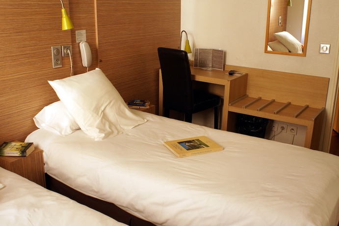 Imagen de la habitación del Hotel Edmond Rostand. Foto 4