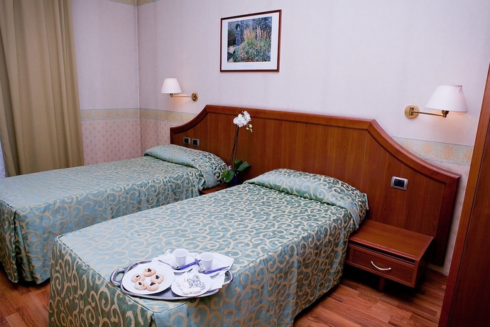 Imagen de la habitación del Hotel Edo. Foto 2