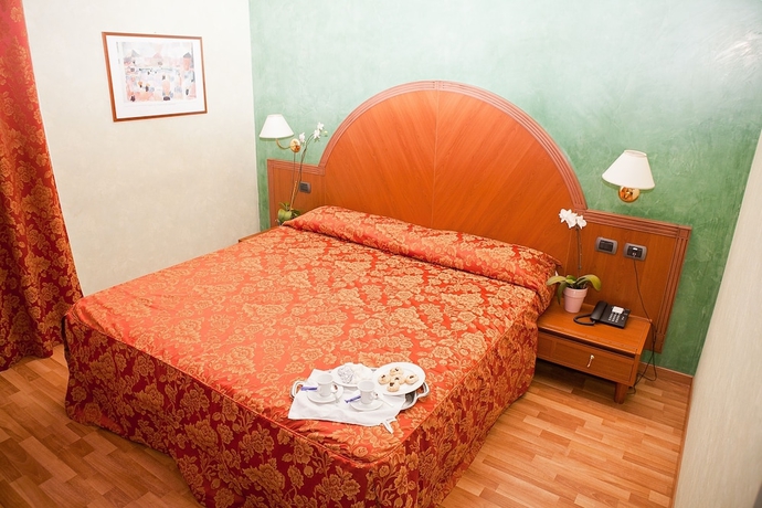 Imagen de la habitación del Hotel Edo. Foto 4