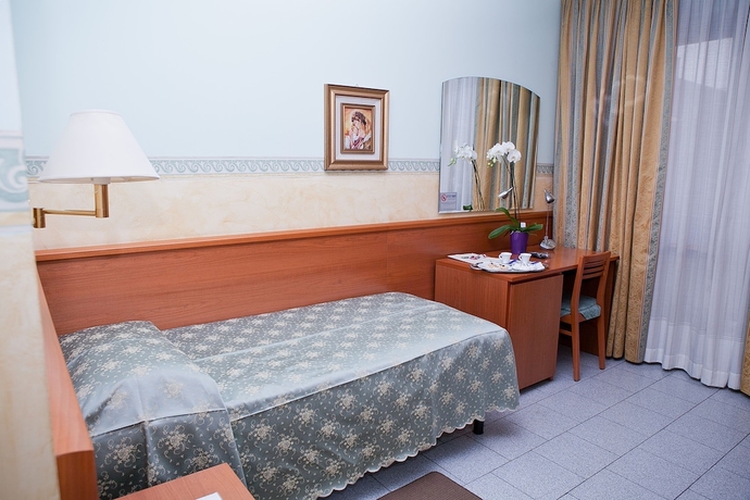 Imagen de la habitación del Hotel Edo. Foto 7