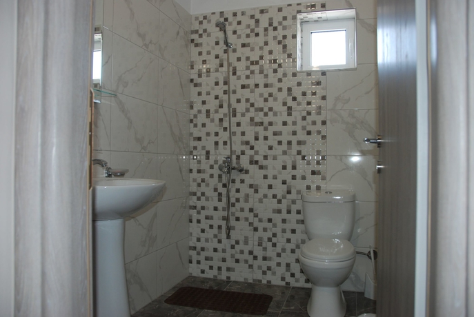 Imagen de la habitación del Hotel Edola. Foto 7