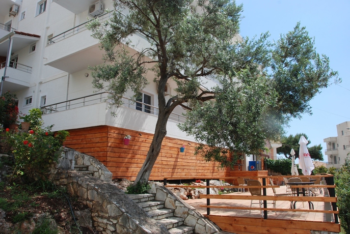 Imagen de los interiores del Hotel Edola. Foto 19