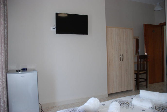 Imagen de la habitación del Hotel Edola. Foto 14