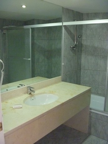 Imagen de la habitación del Hotel Edom. Foto 13