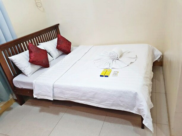 Imagen de la habitación del Hotel Eduardo's Resort. Foto 28