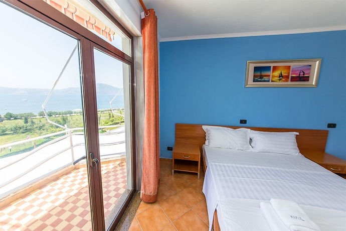 Imagen de la habitación del Hotel Edva. Foto 4