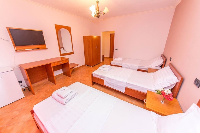 Imagen de la habitación del Hotel Edva. Foto 12