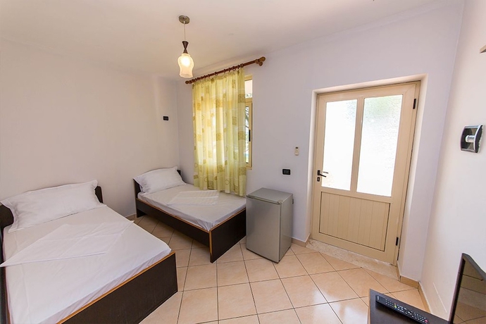 Imagen de la habitación del Hotel Edva. Foto 16