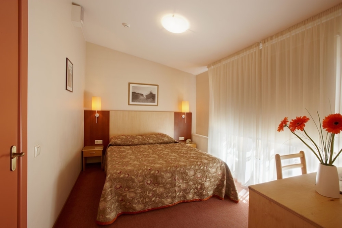 Imagen de la habitación del Hotel Edvards. Foto 7