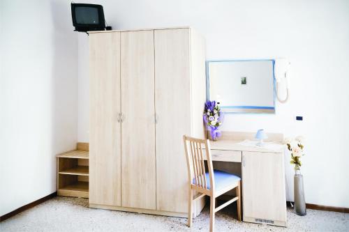 Imagen general del Hotel Edward, Bellaria-Igea Marina. Foto 3