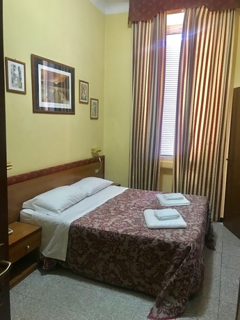 Imagen de la habitación del Hotel Edy Milano. Foto 3