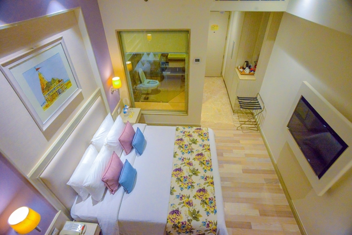 Imagen de la habitación del Hotel Efcee Sarovar Premiere Bhavnagar. Foto 9