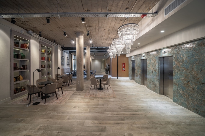 Imagen de los interiores del Hotel Efe & Cowork. Foto 15
