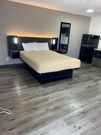 Imagen de la habitación del Hotel Efficiency Lodge - Columbus GA. Foto 11